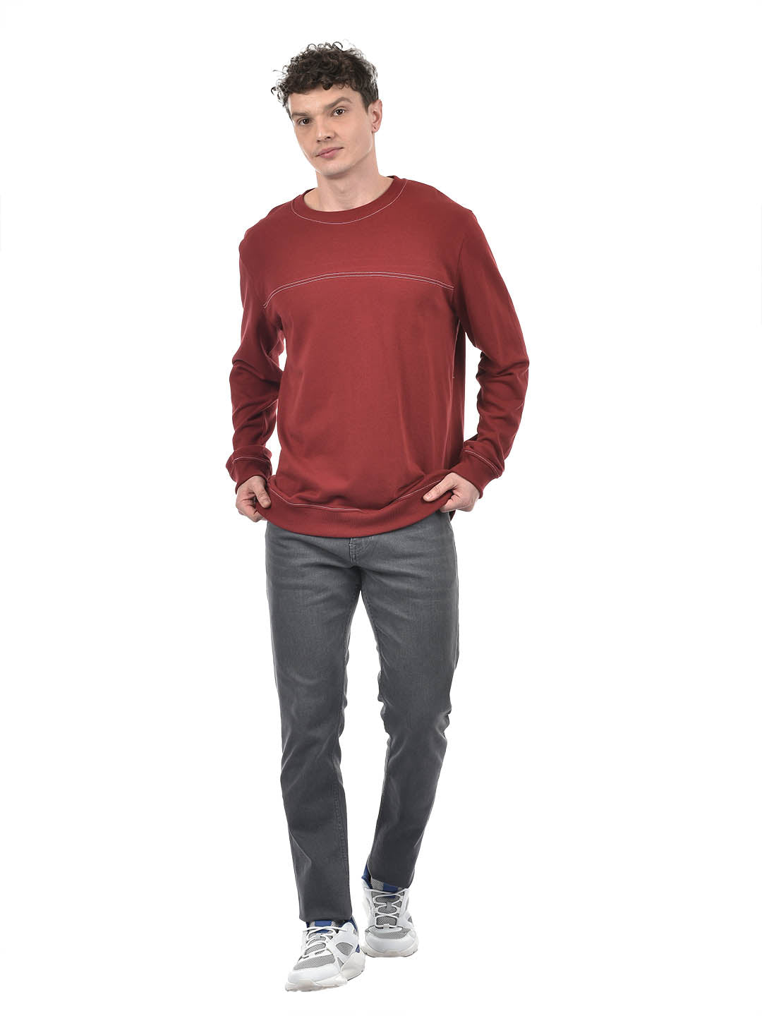 Classic Maroon Crewneck Sweatshirt with Contrast Stitch Detail