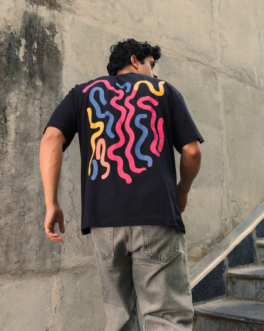 Abstract Doodle Graphic Drop Shoulder T-Shirt – Black